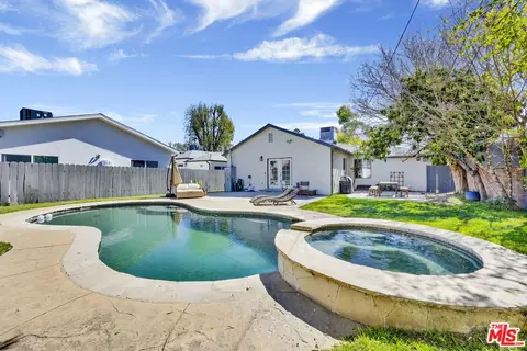 15513 Cohasset St, Van Nuys, CA 91406