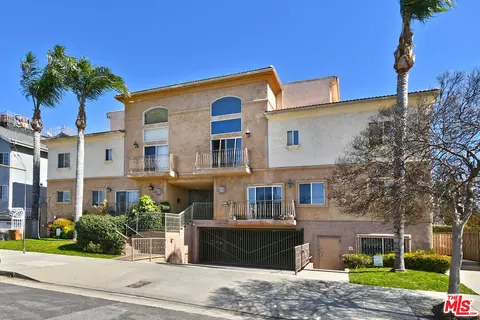 8800 Etiwanda Ave #7, Northridge, CA 91325