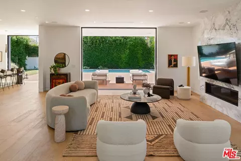 2819 S Canfield Ave, Los Angeles, CA 90034