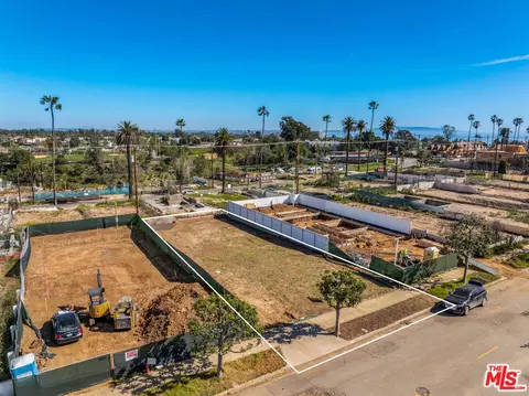 646 Via De La Paz, Pacific Palisades, CA 90272