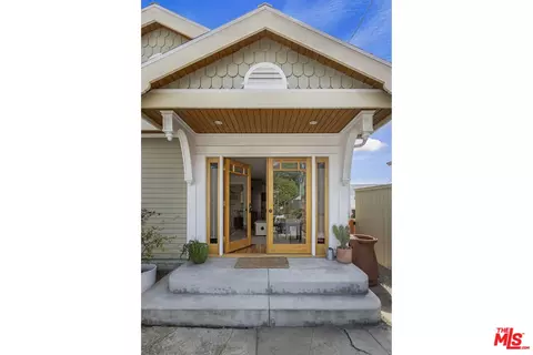 1536 Ewing St, Los Angeles, CA 90026