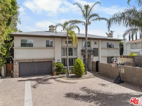 18330 Hanan Ct, Tarzana, CA 91356
