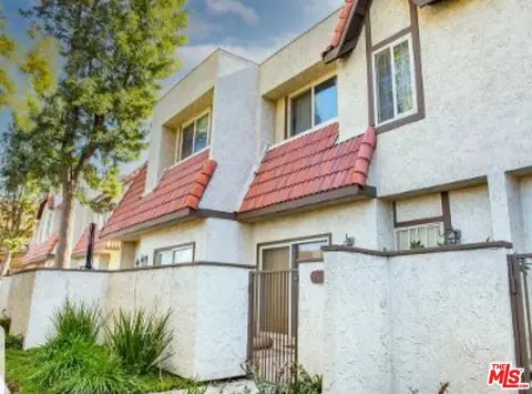 27656 Ironstone Dr #2, Canyon Country, CA 91387
