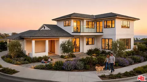 16539 Chattanooga Pl, Pacific Palisades, CA 90272