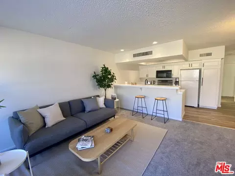 1655 E Palm Canyon Dr #318, Palm Springs, CA 92264