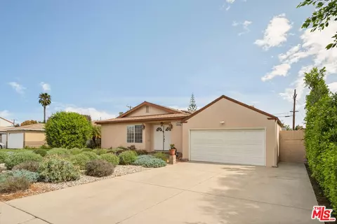 8512 Belford Ave, Los Angeles, CA 90045