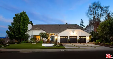 29402 Deerview Ct, Agoura Hills, CA 91301