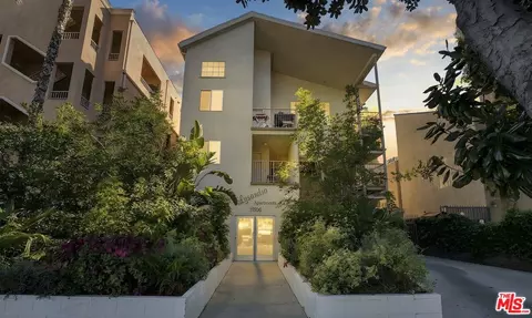 11508 Moorpark St, North Hollywood, CA 91602