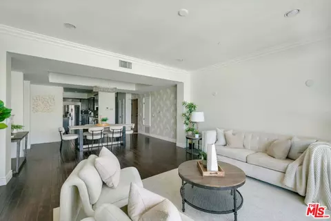 9049 Alcott St #305, Los Angeles, CA 90035