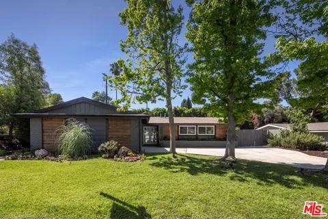 20756 Clarendon St, Woodland Hills, CA 91367