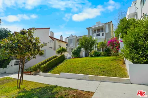 865 S Lucerne Blvd, Los Angeles, CA 90005