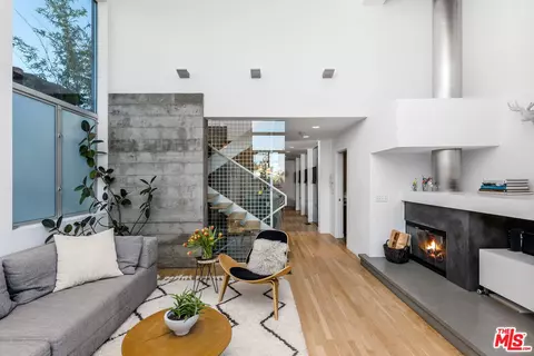 552 Grand Blvd, Venice, CA 90291