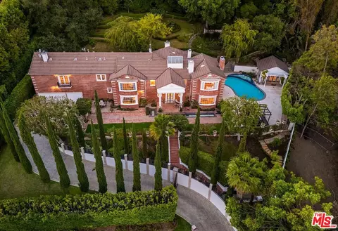 725 N Faring Rd, Los Angeles, CA 90077