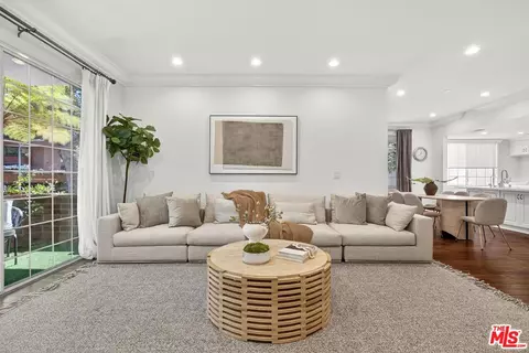 315 N Swall Dr #103, Beverly Hills, CA 90211