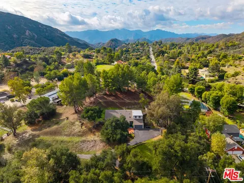 2171 Mckain St, Calabasas, CA 91302