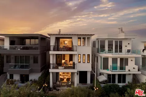461 26th St, Manhattan Beach, CA 90266