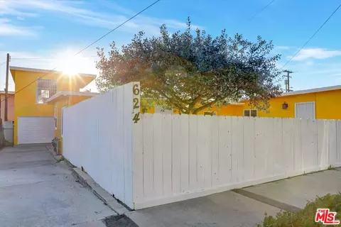 624 W Beach Ave, Inglewood, CA 90302
