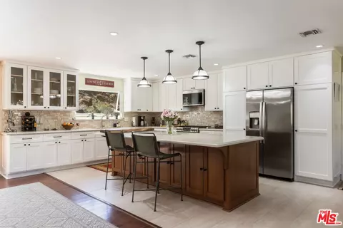2952 Golden Spur Rd, Acton, CA 93510