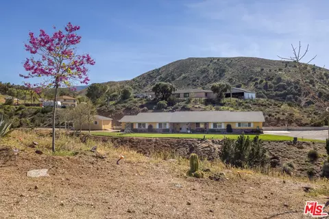 2952 Golden Spur Rd, Acton, CA 93510
