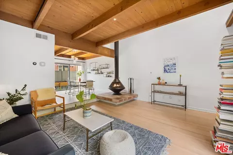 1552 Harvard St #3, Santa Monica, CA 90404
