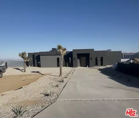 7670 Wilton Rd, Joshua Tree, CA 92252