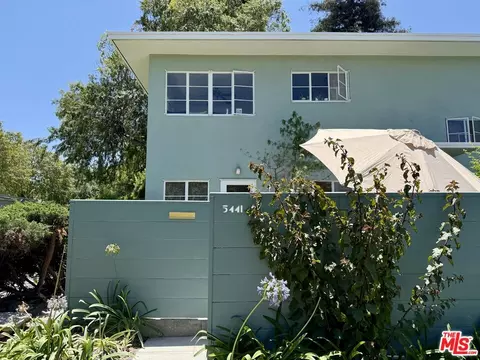 5441 Village Grn, Los Angeles, CA 90016