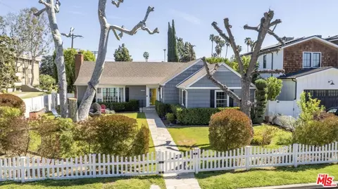 4954 Mammoth Ave, Sherman Oaks, CA 91423