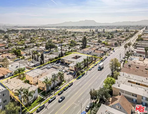 7442 Vineland Ave, Sun Valley, CA 91352