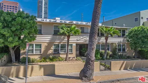 1218 Armacost Ave, Los Angeles, CA 90025