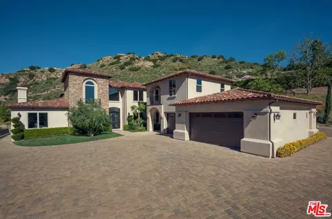 47 Buckskin Rd, Bell Canyon, CA 91307