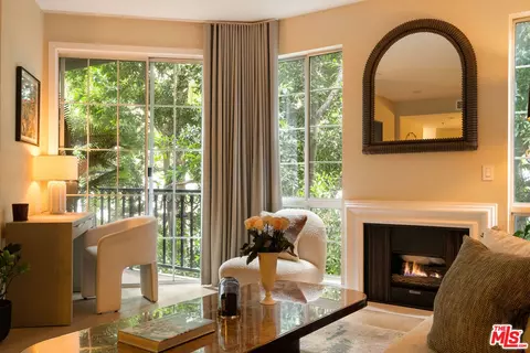 585 N Rossmore Ave #407, Los Angeles, CA 90004