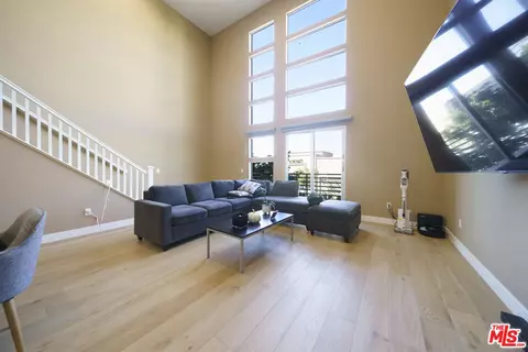 1520 W Artesia Sq #D, Gardena, CA 90248