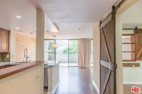 880 W 1st St #205, Los Angeles, CA 90012