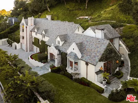10950 Bellagio Rd, Los Angeles, CA 90077