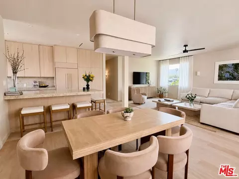 126 N Croft Ave #302, Los Angeles, CA 90048