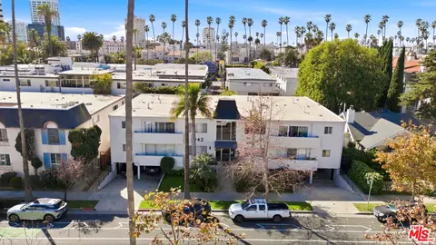 1042 6th St, Santa Monica, CA 90403