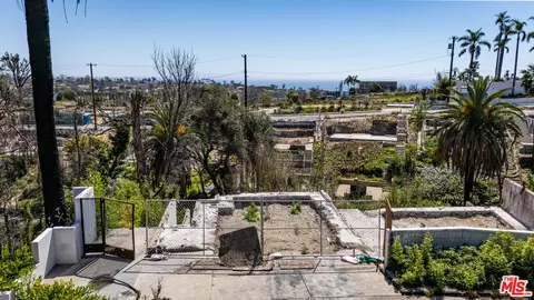 16544 Akron St, Pacific Palisades, CA 90272