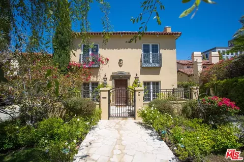 260 El Camino Dr, Beverly Hills, CA 90212