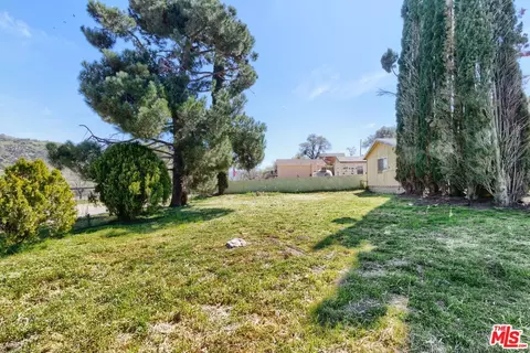 Exterior - 2249 Lebec Rd, Lebec, CA 93243 photo 1 of 7