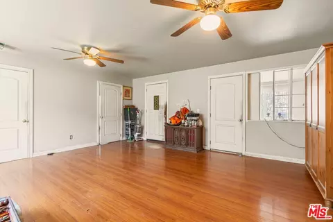 Living - 2249 Lebec Rd, Lebec, CA 93243 photo 3 of 5