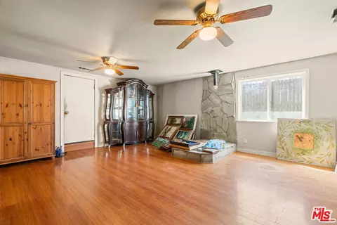 Living - 2249 Lebec Rd, Lebec, CA 93243 photo 5 of 5