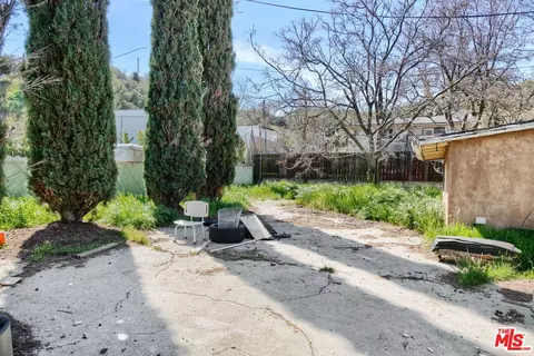 Exterior - 2249 Lebec Rd, Lebec, CA 93243 photo 3 of 7