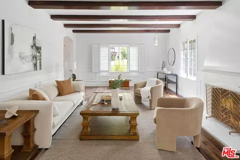 543 N June St, Los Angeles, CA 90004