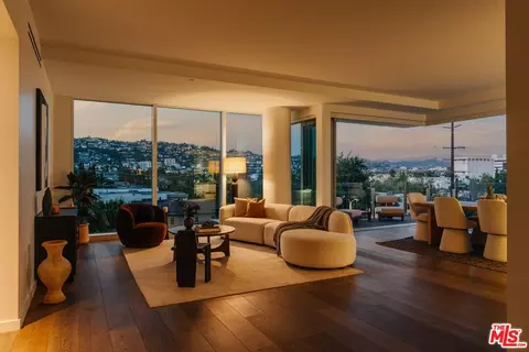 9000 W 3rd St #403, Los Angeles, CA 90048