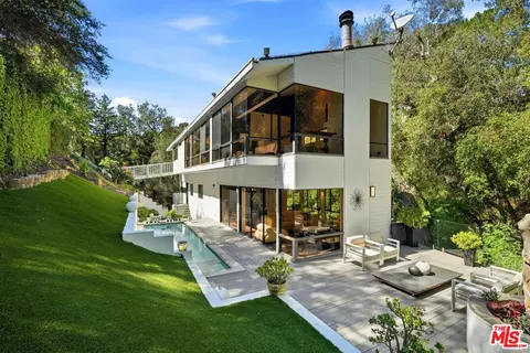 2350 Benedict Canyon Dr, Beverly Hills, CA 90210