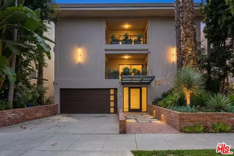 321 N Palm Dr #3, Beverly Hills, CA 90210