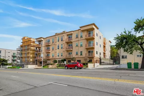 956 S Wilton Pl #201, Los Angeles, CA 90019