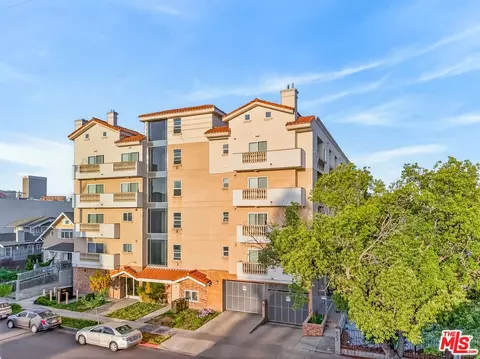 1026 S Oxford Ave #302, Los Angeles, CA 90006