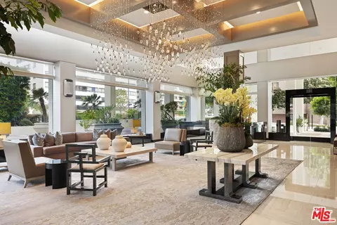 10560 Wilshire Blvd #404, Los Angeles, CA 90024
