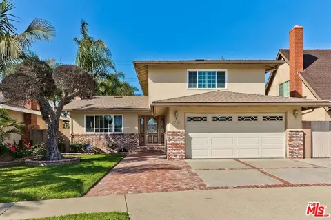 1657 E 218th St, Carson, CA 90745